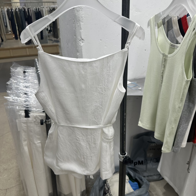 HELVETICA韓國代購女裝新款26春夏推薦時尚休閑26夏季吊帶背心HELVETICA吊帶/背心