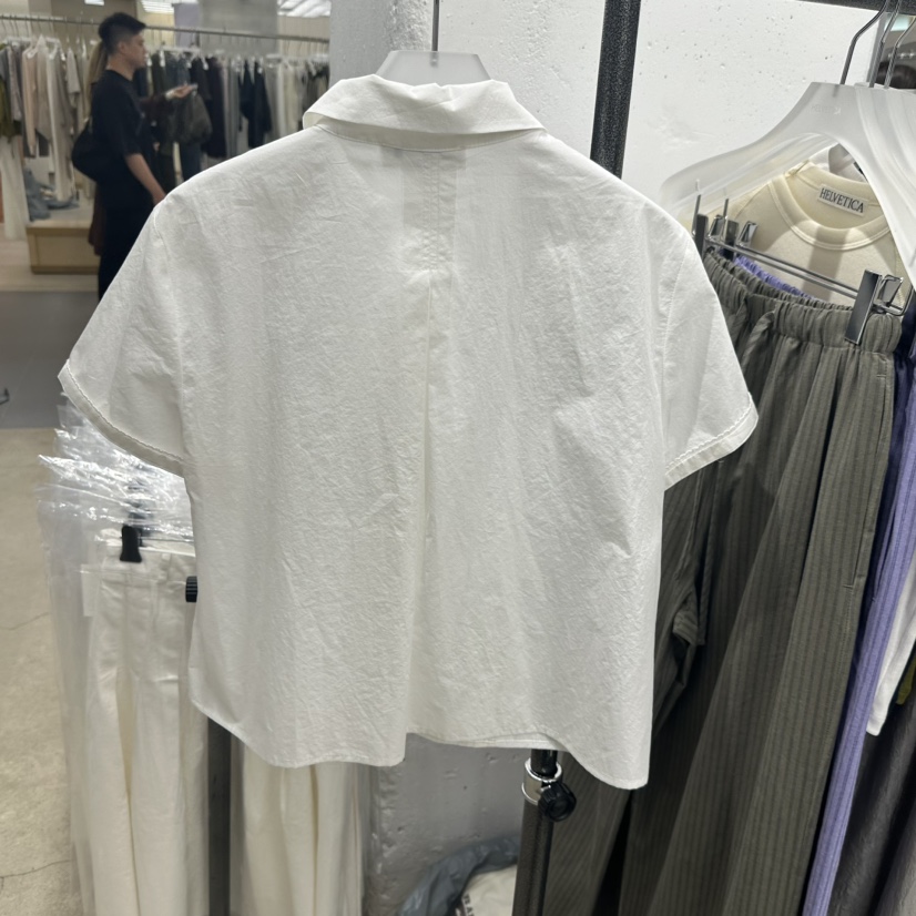 HELVETICA韓國東大門直郵女裝新品職業熱賣襯衫蕾絲衫蕾絲HELVETICA襯衫/蕾絲衫