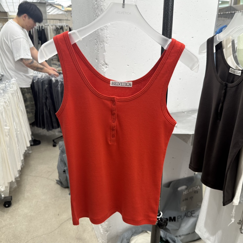 HELVETICA韓國直郵實拍女裝新品推薦熱賣26夏季人氣吊帶背心HELVETICA吊帶/背心圖色1
