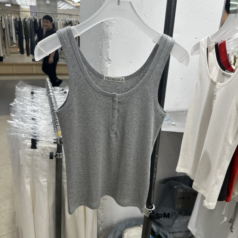 HELVETICA韓國直郵實拍女裝新品推薦熱賣26夏季人氣吊帶背心HELVETICA吊帶/背心圖色4