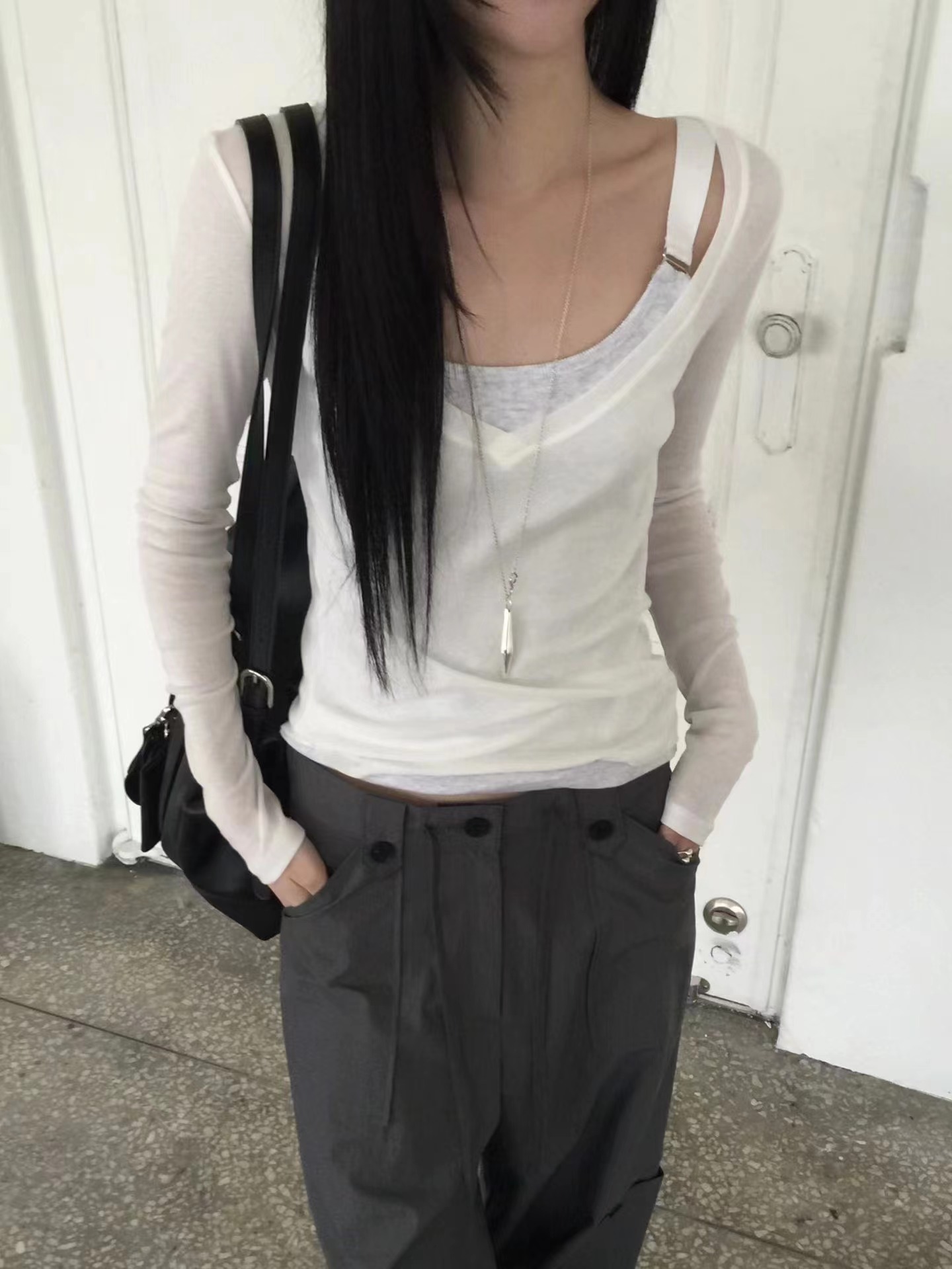 NWEOL韓國直郵女裝新品休閑熱賣職業人氣長袖T恤不含內搭深VNWEOL長袖T恤圖色1