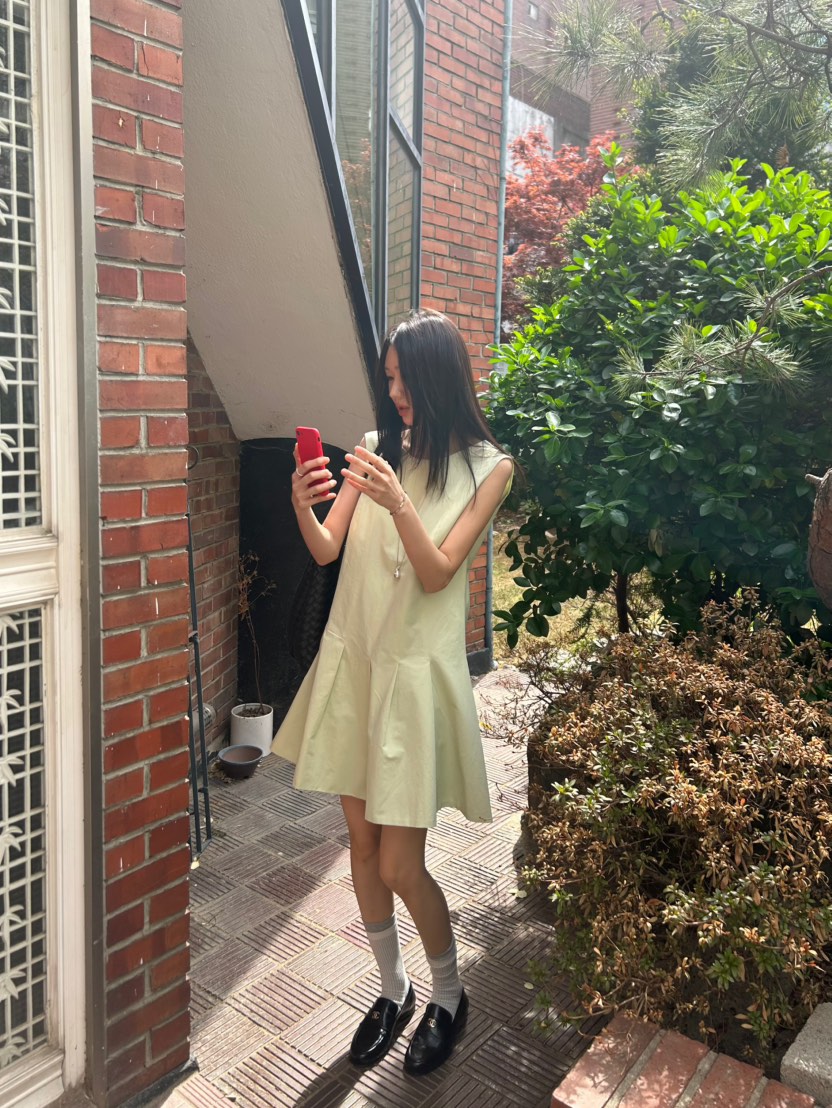 ME MO韓國直郵實拍女裝新品26夏季時尚推薦職業休閑連衣裙ME MO連衣裙