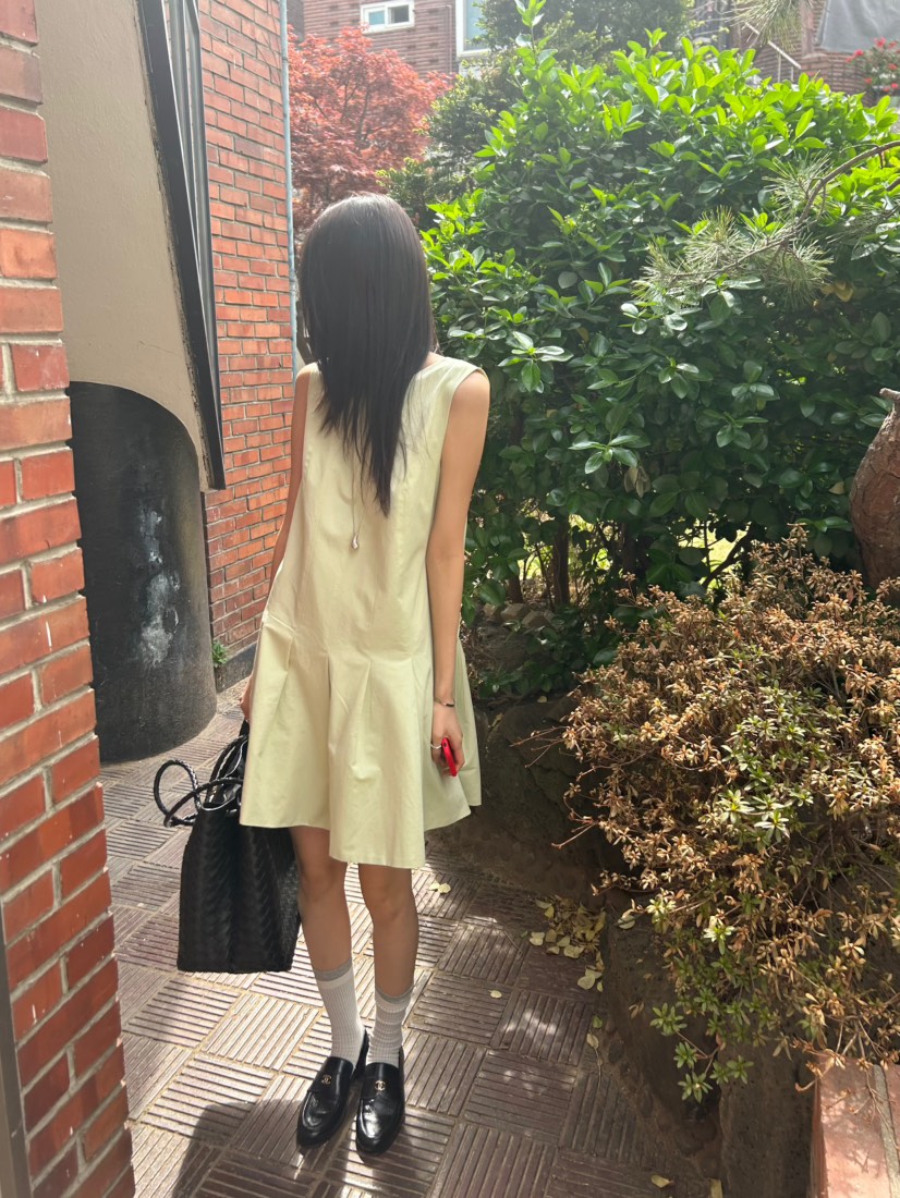 ME MO韓國直郵實拍女裝新品26夏季時尚推薦職業休閑連衣裙ME MO連衣裙