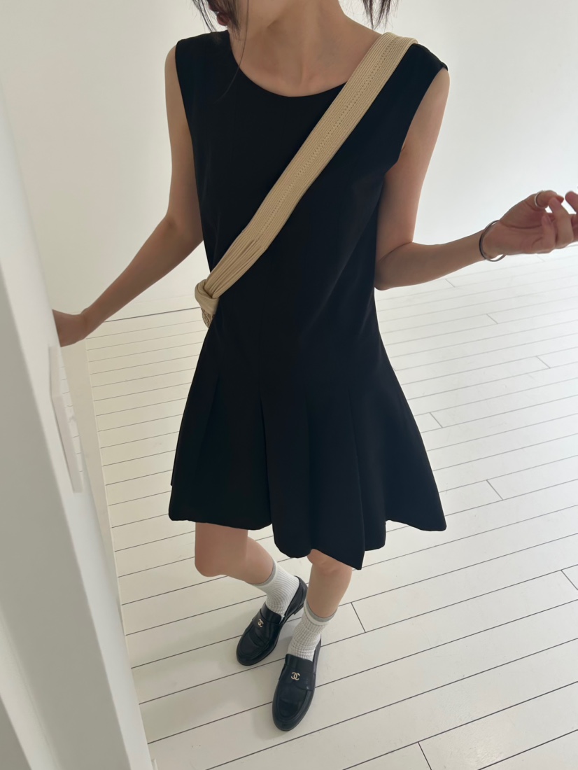 ME MO韓國直郵實拍女裝新品26夏季時尚推薦職業休閑連衣裙ME MO連衣裙