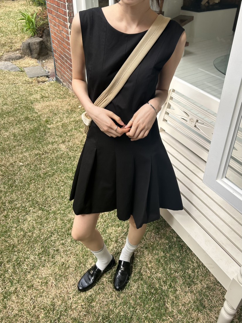 ME MO韓國直郵實拍女裝新品26夏季時尚推薦職業休閑連衣裙ME MO連衣裙