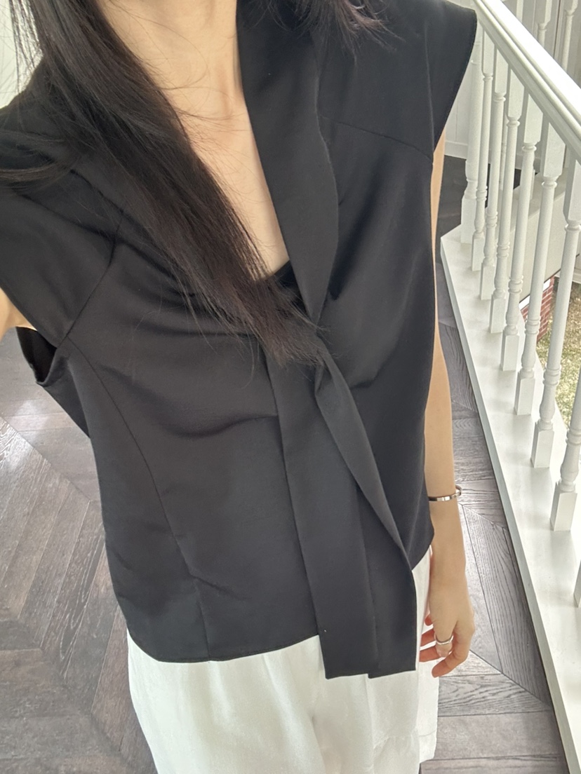 ME MO韓國直郵女裝新品推薦26夏季26春夏職業人氣吊帶背心ME MO吊帶/背心