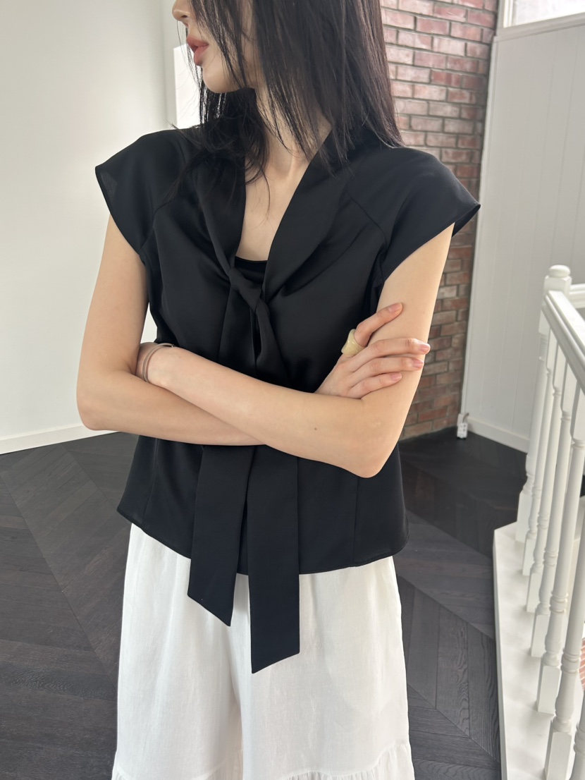ME MO韓國直郵女裝新品推薦26夏季26春夏職業人氣吊帶背心ME MO吊帶/背心