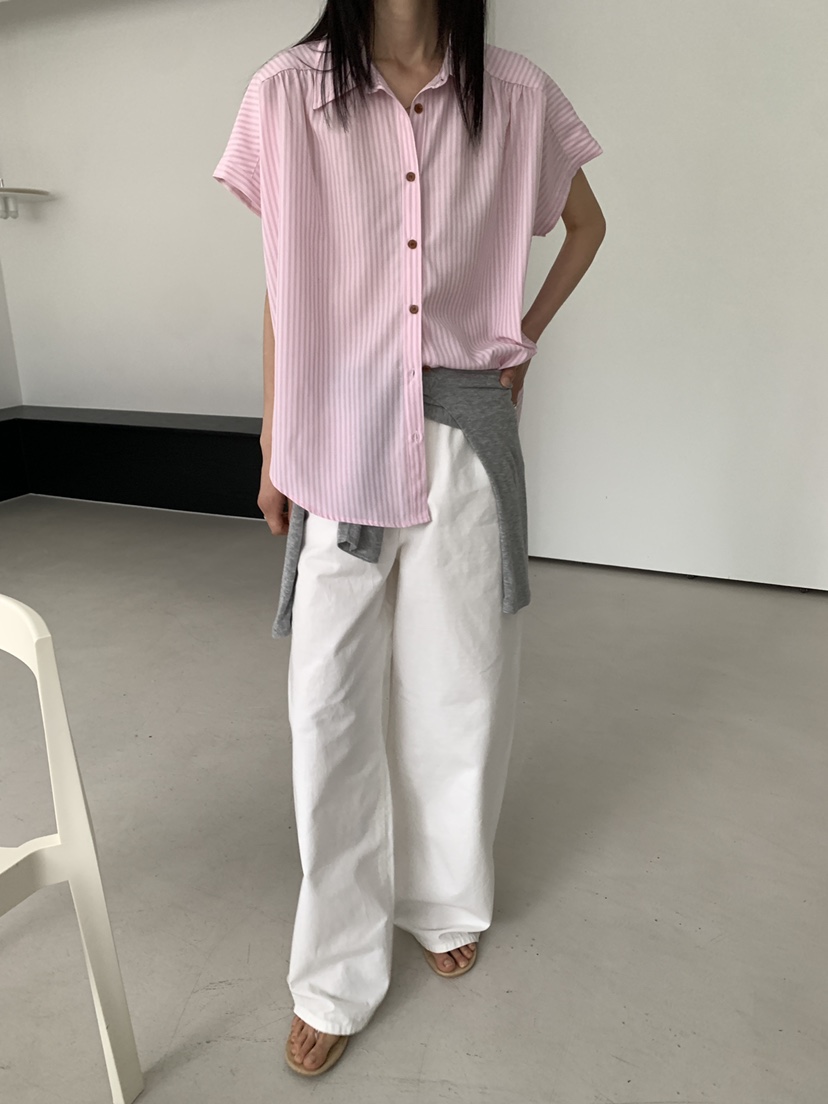 MOVENNE東大門實拍韓國女裝新款26夏季時尚26春夏襯衫蕾絲衫MOVENNE襯衫/蕾絲衫