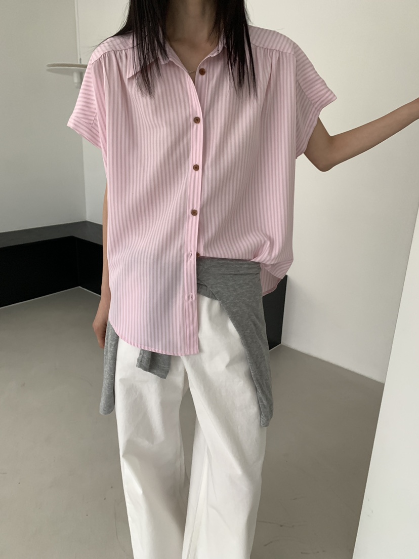 MOVENNE東大門實拍韓國女裝新款26夏季時尚26春夏襯衫蕾絲衫MOVENNE襯衫/蕾絲衫