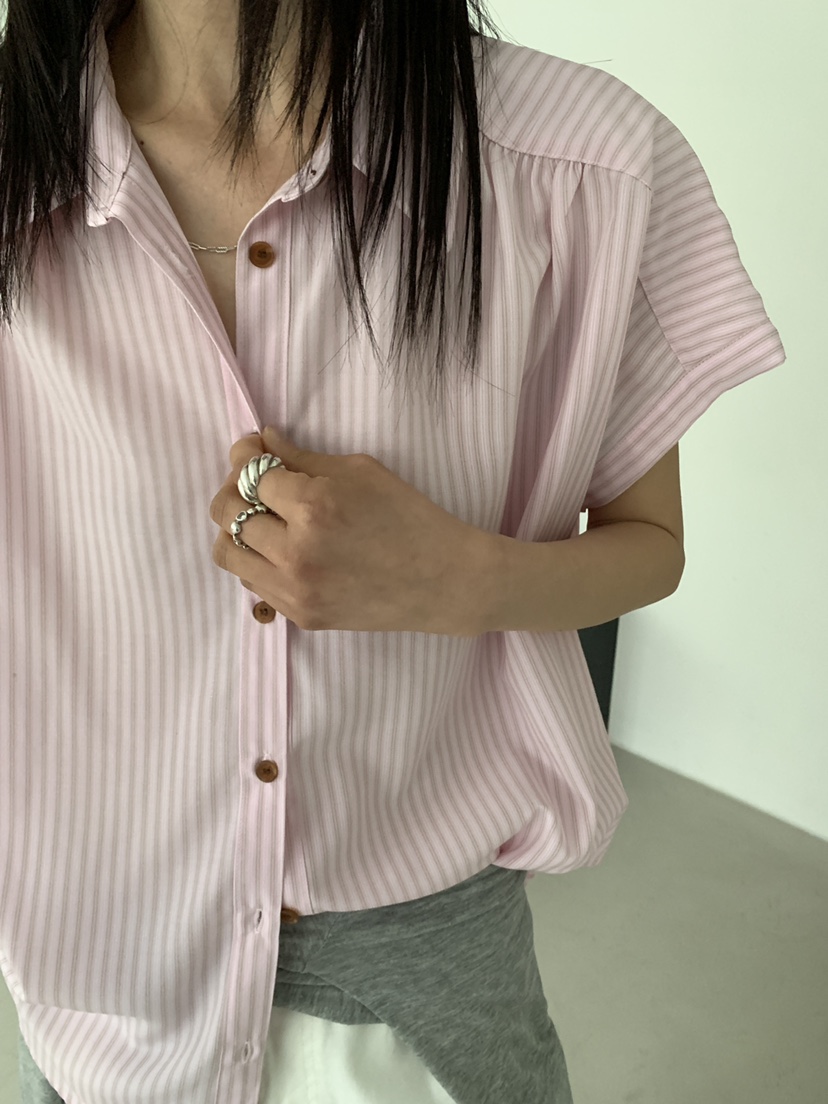 MOVENNE東大門實拍韓國女裝新款26夏季時尚26春夏襯衫蕾絲衫MOVENNE襯衫/蕾絲衫