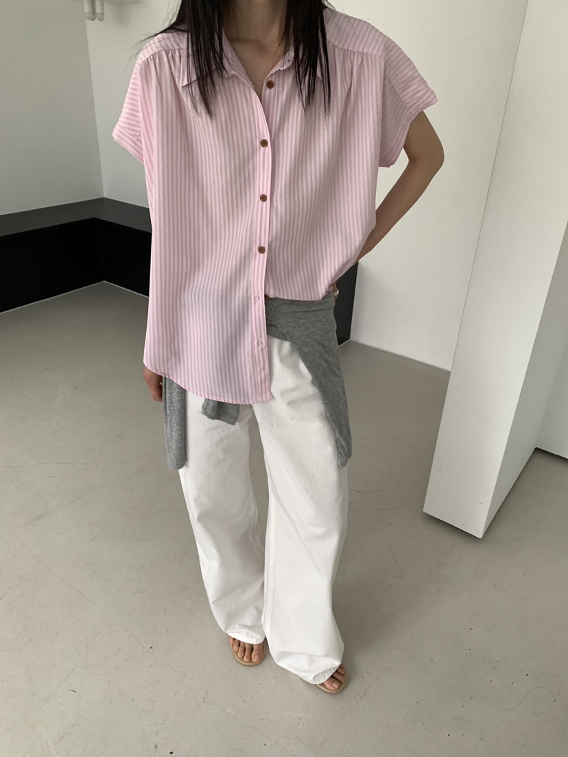 MOVENNE東大門實拍韓國女裝新款26夏季時尚26春夏襯衫蕾絲衫MOVENNE襯衫/蕾絲衫