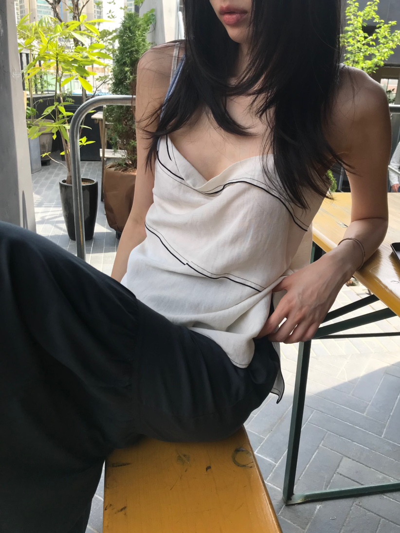 ME MO韓國直郵女士新款26夏季時尚職業休閑熱賣吊帶背心ME MO吊帶/背心