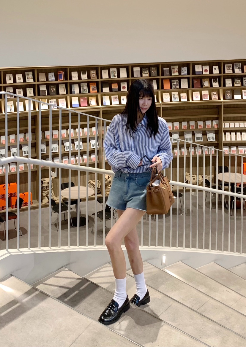 COURGETTE韓國東大門直郵女裝新款26春夏人氣休閑襯衫蕾絲衫COURGETTE襯衫/蕾絲衫