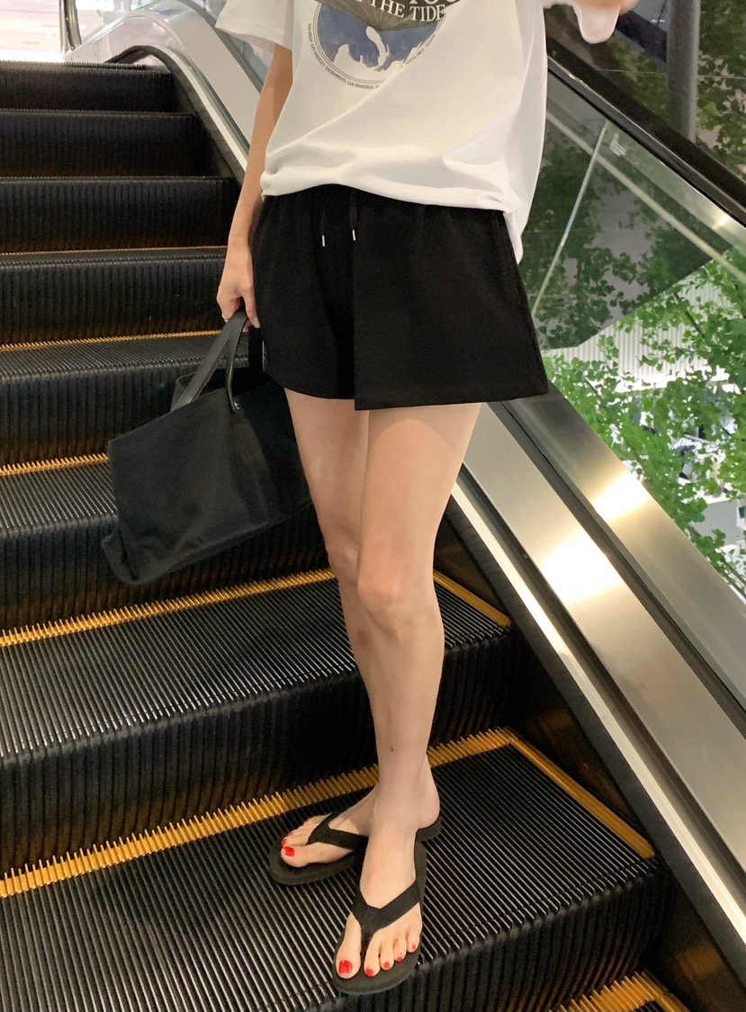 COURGETTE韓國東大門直郵女士新款熱賣26夏季推薦時尚短褲COURGETTE短褲