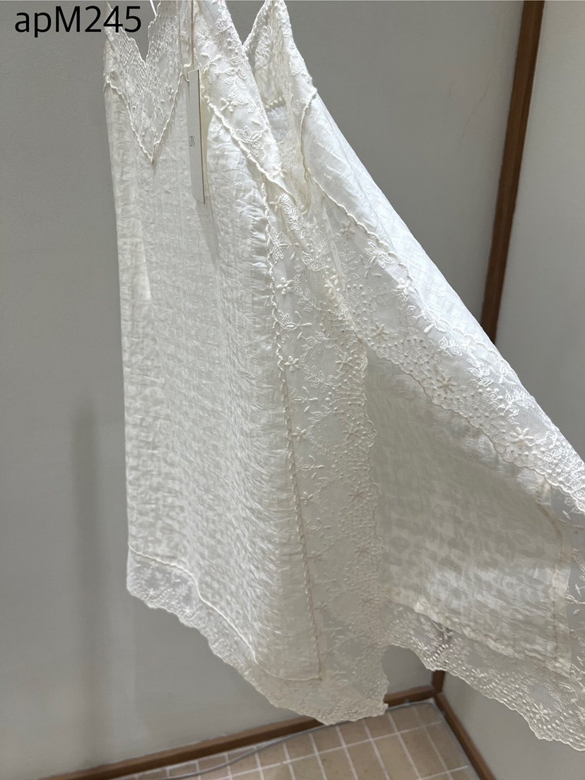 LOFN韓國直郵實拍女士新品26夏季時尚職業熱賣26春夏連衣裙LOFN連衣裙