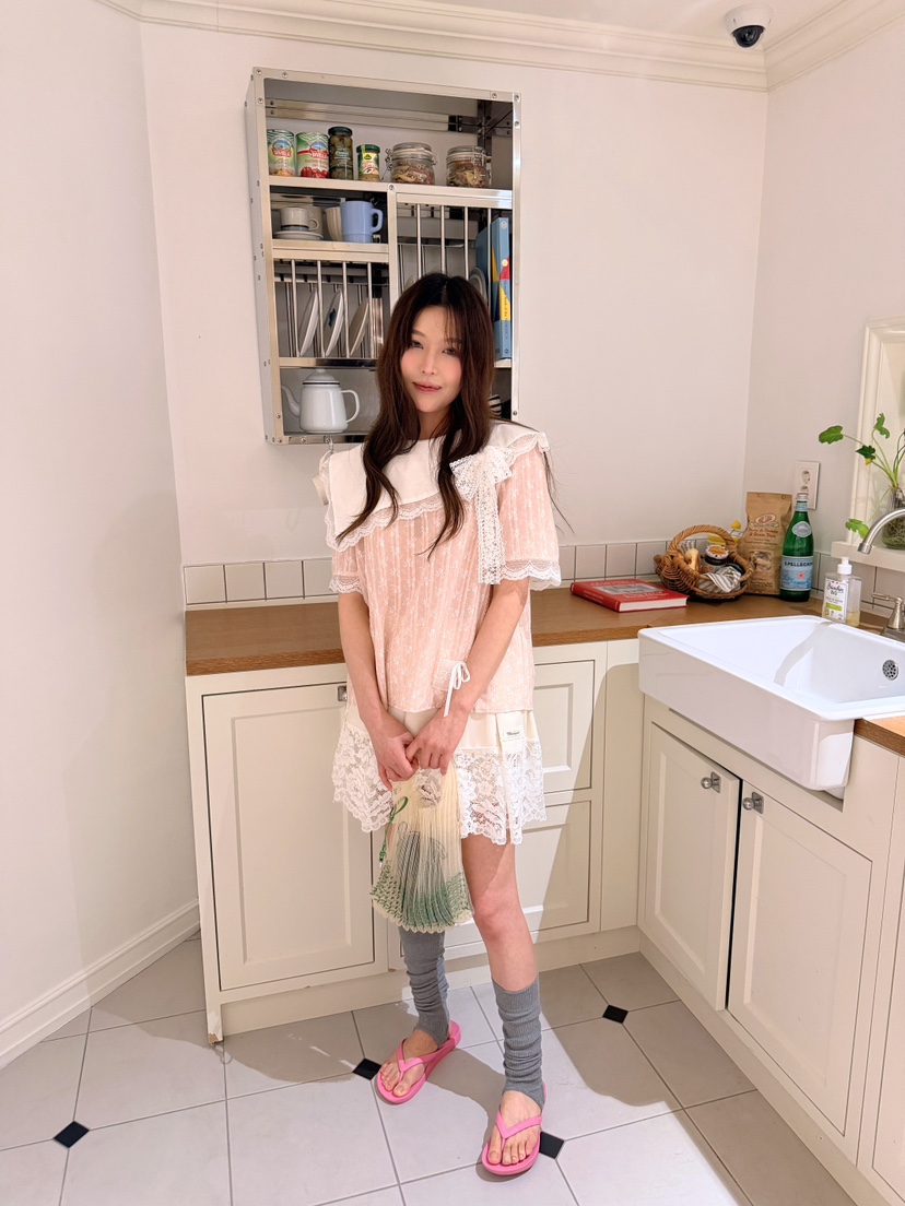 BOUTIQUE-L韓國東大門直郵女士新款推薦襯衫蕾絲衫不對稱絲帶BOUTIQUE-L襯衫/蕾絲衫