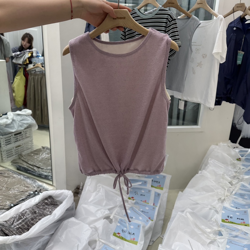 OURMOMENT韓國直郵實拍女士新品熱賣人氣26春夏推薦吊帶背心OURMOMENT吊帶/背心圖色2
