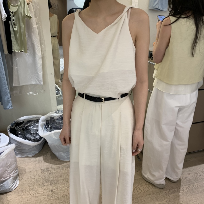 W AND J韓國代購女裝新款職業休閑熱賣推薦26夏季吊帶背心W AND J吊帶/背心圖色3