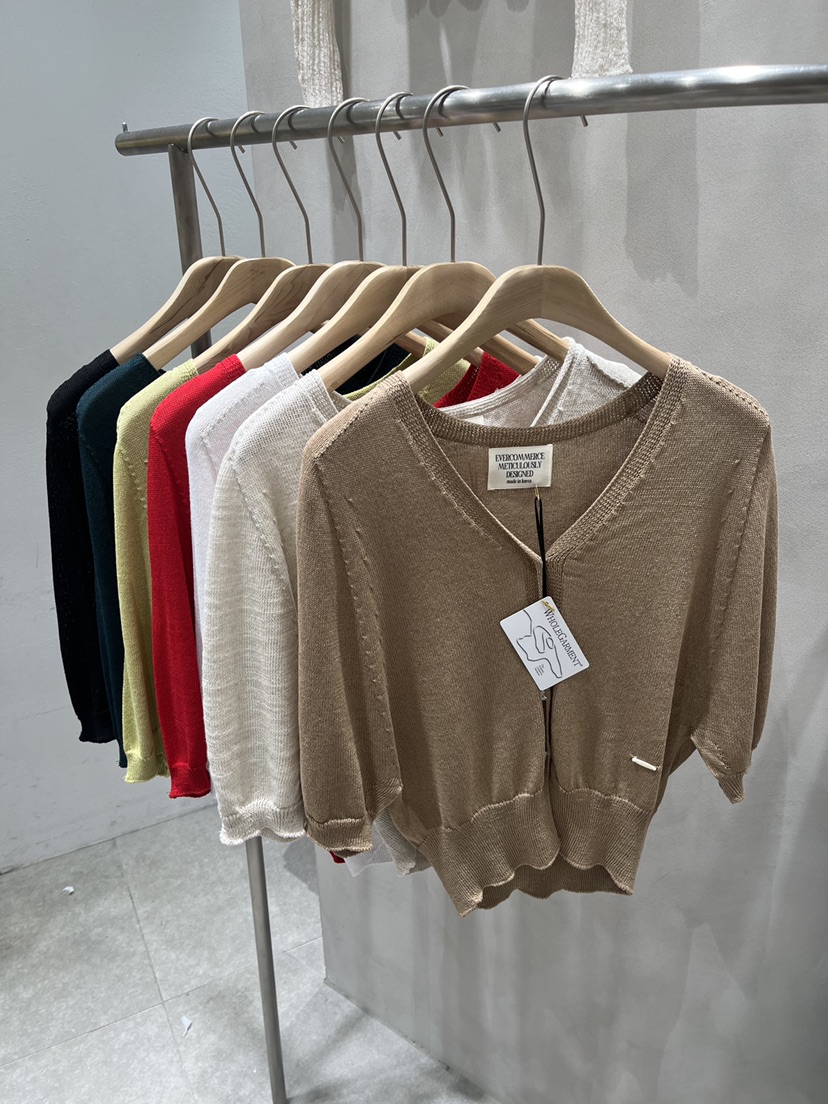 EVERCOMMERCE METICULOUSLY DESIGNED東大門實拍韓國女裝新品26夏季針織衫EVERCOMMERCE METICULOUSLY DESIGNED針織衫