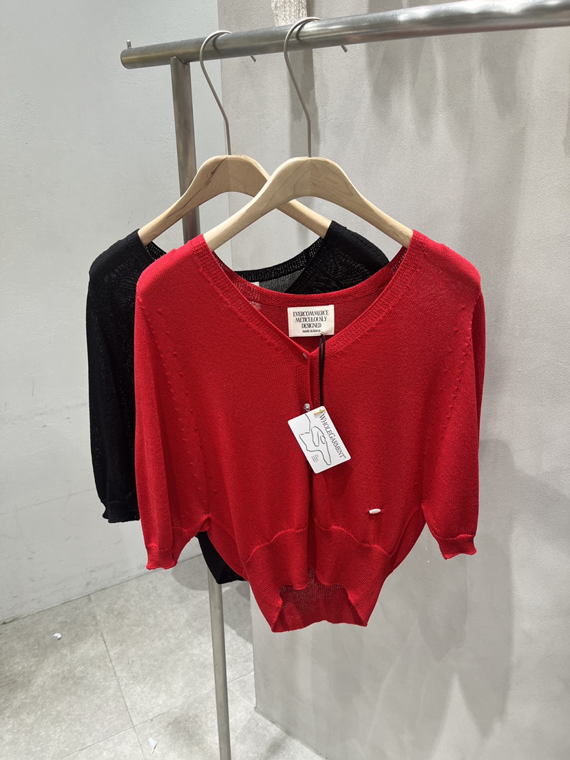 EVERCOMMERCE METICULOUSLY DESIGNED東大門實拍韓國女裝新品26夏季針織衫EVERCOMMERCE METICULOUSLY DESIGNED針織衫