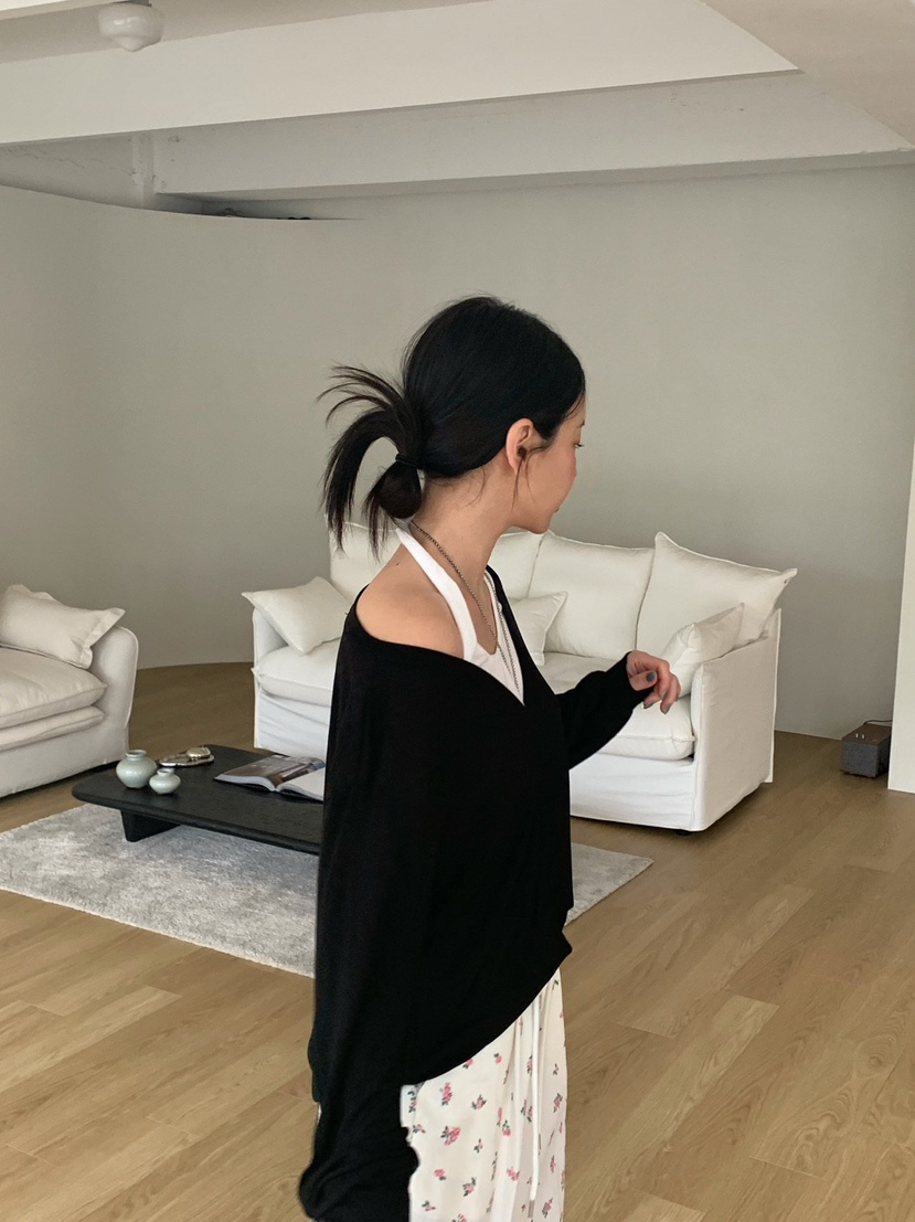 REVE CITE-L韓國直郵女裝新品推薦職業長袖T恤V領深V撞色REVE CITE-L長袖T恤