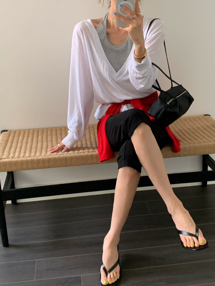 REVE CITE-L韓國直郵女裝新品推薦職業長袖T恤V領深V撞色REVE CITE-L長袖T恤