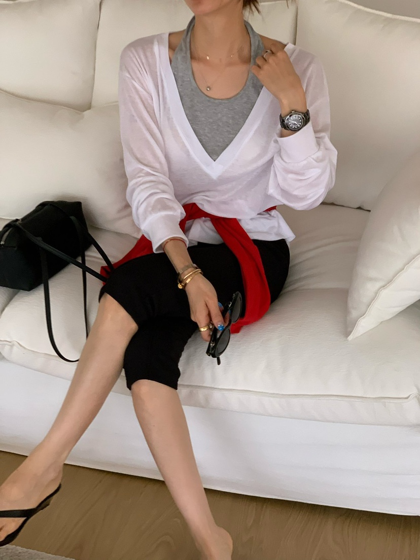 REVE CITE-L韓國直郵女裝新品推薦職業長袖T恤V領深V撞色REVE CITE-L長袖T恤