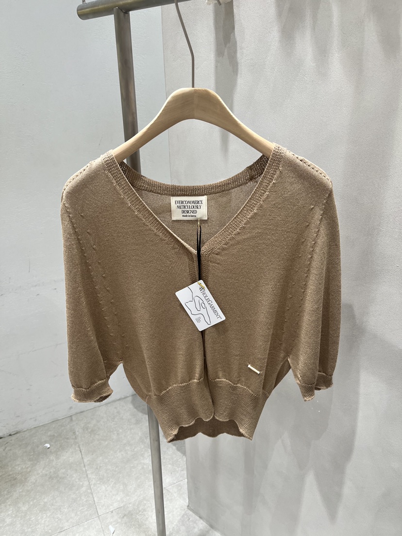 EVERCOMMERCE METICULOUSLY DESIGNED韓國東大門代購女士新品人氣針織衫EVERCOMMERCE METICULOUSLY DESIGNED針織衫圖色2