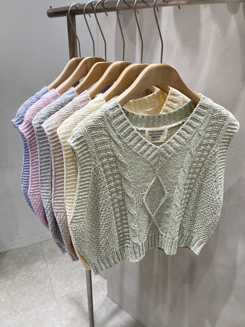 EVERCOMMERCE METICULOUSLY DESIGNED韓國直郵實拍女裝新品休閑吊帶背心絨EVERCOMMERCE METICULOUSLY DESIGNED吊帶/背心