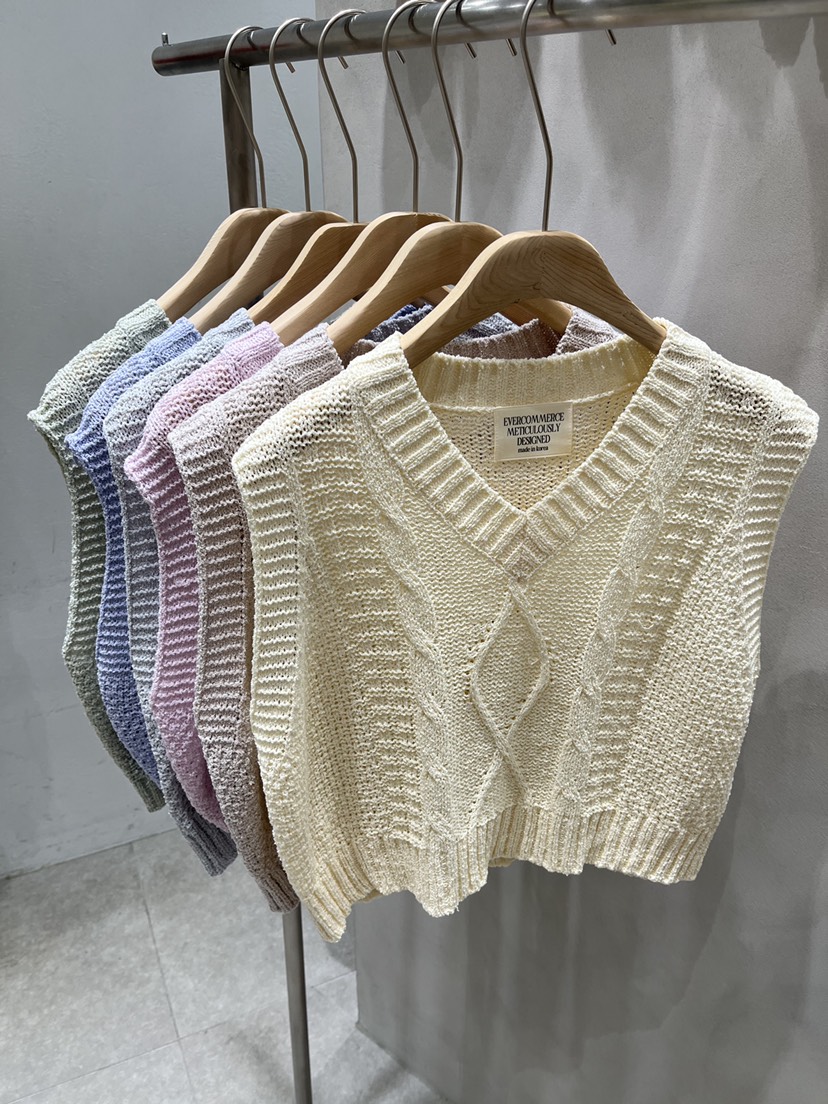 EVERCOMMERCE METICULOUSLY DESIGNED韓國直郵實拍女裝新品休閑吊帶背心絨EVERCOMMERCE METICULOUSLY DESIGNED吊帶/背心