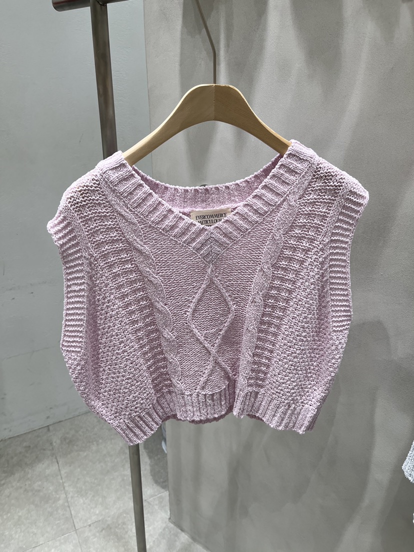 EVERCOMMERCE METICULOUSLY DESIGNED韓國直郵實拍女裝新品休閑吊帶背心絨EVERCOMMERCE METICULOUSLY DESIGNED吊帶/背心圖色3