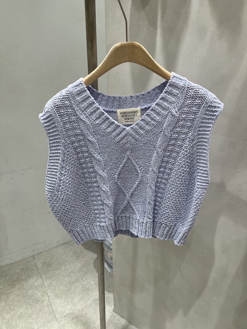 EVERCOMMERCE METICULOUSLY DESIGNED韓國直郵實拍女裝新品休閑吊帶背心絨EVERCOMMERCE METICULOUSLY DESIGNED吊帶/背心圖色4