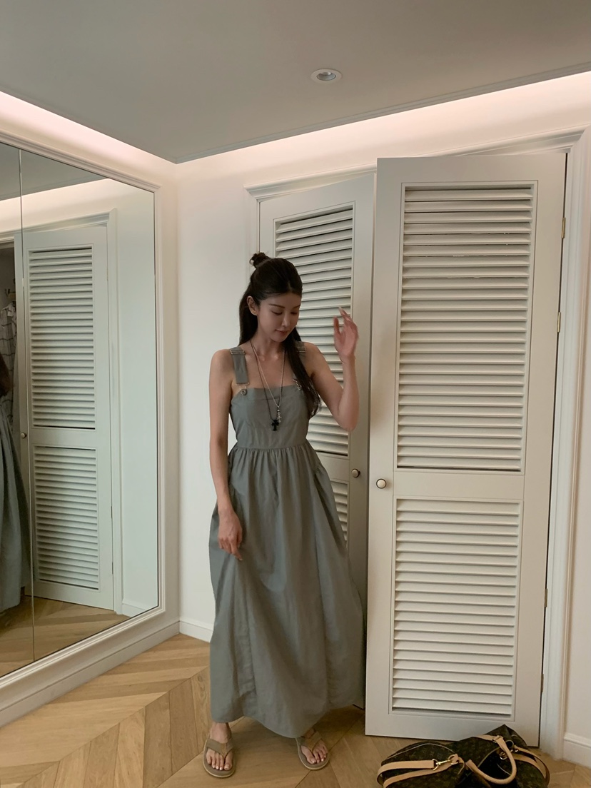 VIRKIN韓國直郵女士新品推薦時尚休閑人氣熱賣連衣裙吊帶裙VIRKIN連衣裙