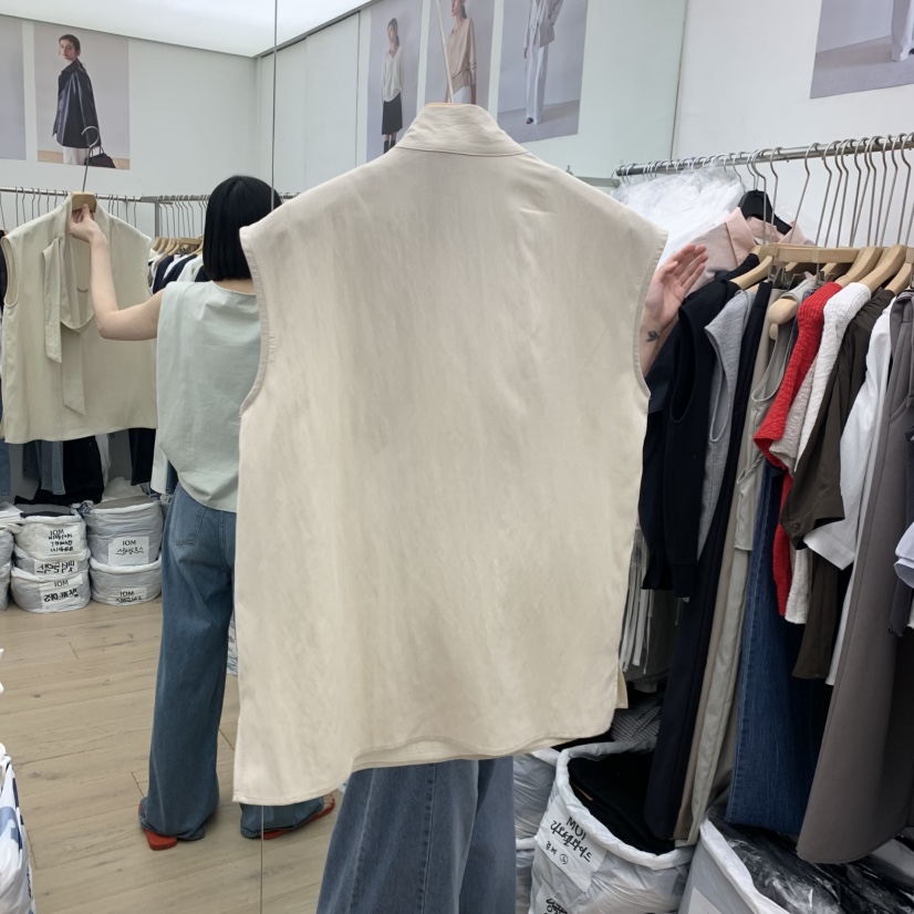 MOI-A東大門實拍韓國女士新品推薦26春夏襯衫蕾絲衫紐扣MOI-A襯衫/蕾絲衫圖色2