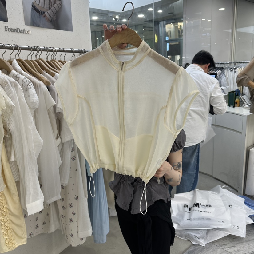 FOUNDATION東大門實拍韓國女裝新款休閑時尚26夏季襯衫蕾絲衫FOUNDATION襯衫/蕾絲衫圖色1