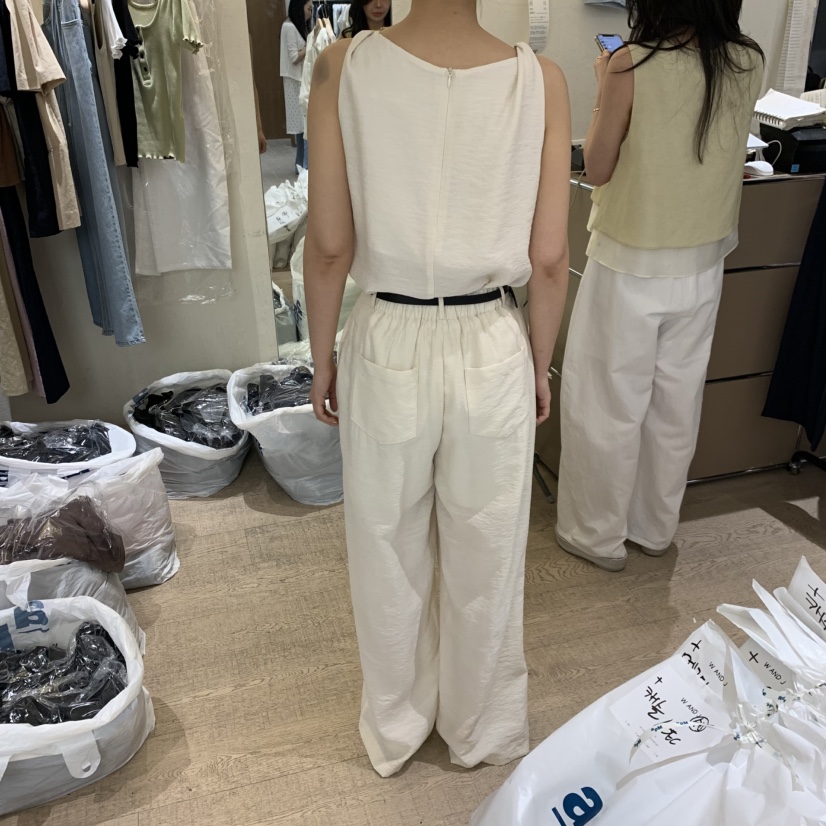 W AND J韓國代購女士新款26春夏推薦時尚熱賣套裝不含腰帶W AND J套裝
