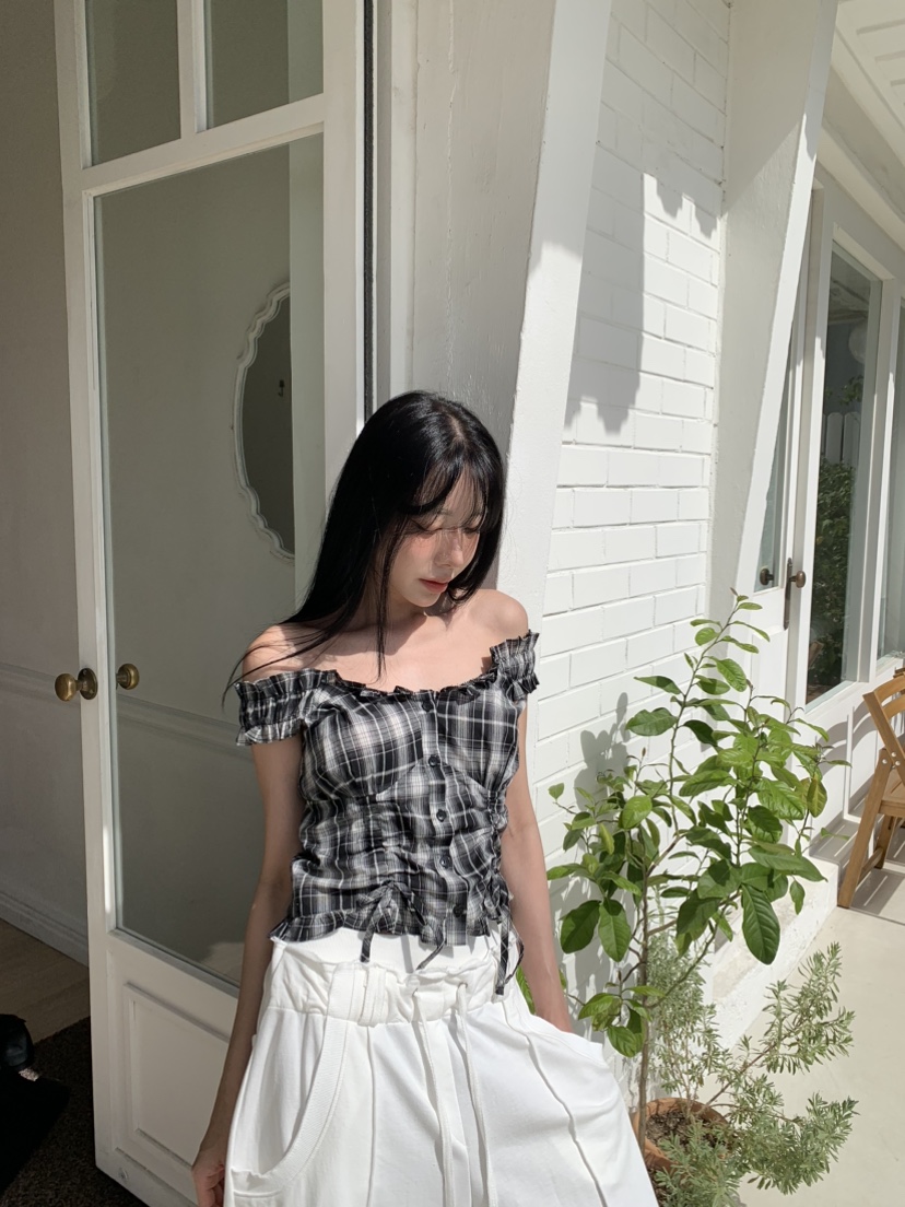 BADCALM韓國東大門直郵女裝新品休閑26夏季襯衫蕾絲衫露肩BADCALM襯衫/蕾絲衫