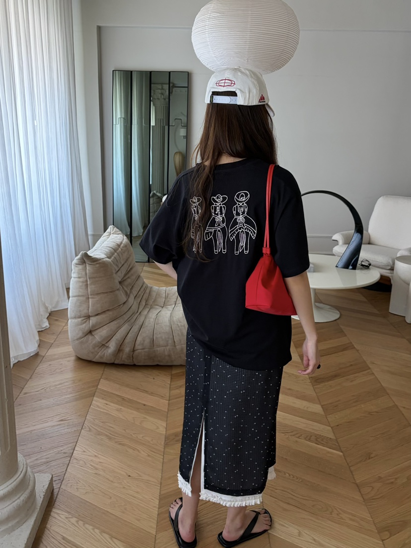 PEBBLE韓國東大門代購女士新品職業26春夏推薦26夏季T恤刺繡PEBBLET恤