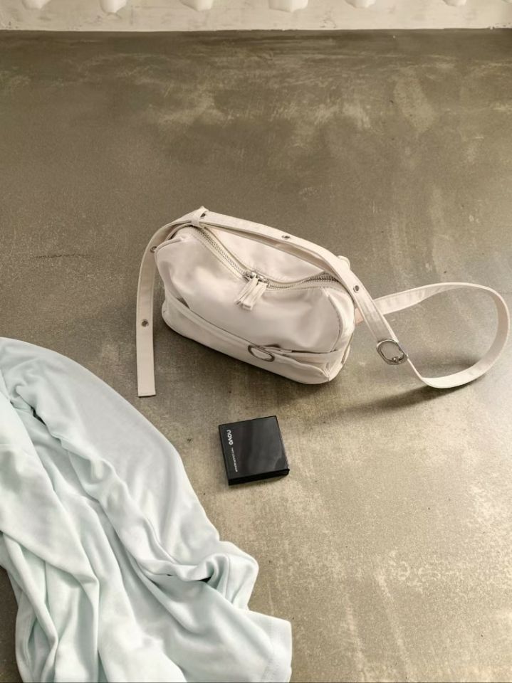 TROUVAILLE韓國直郵實拍女裝新品時尚熱賣職業單肩斜跨包TROUVAILLE單肩/斜跨包圖色4