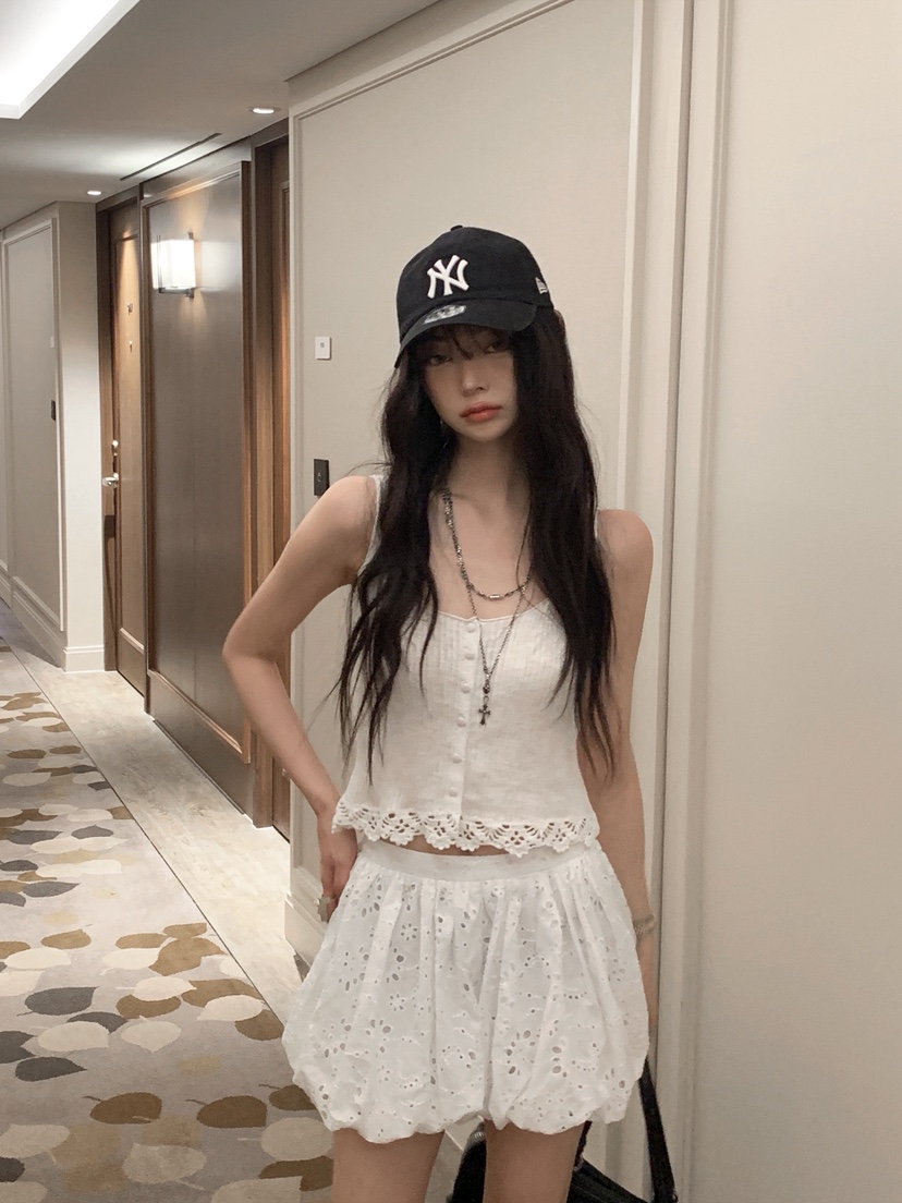 OURWAVE/OUR ROOM韓國東大門直郵女士新品職業短褲蕾絲燈籠Our Wave/Our Room短褲