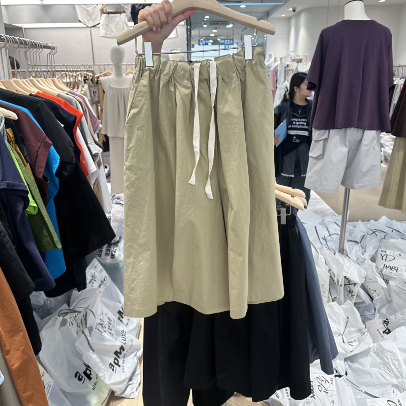 REVE-L韓國東大門直郵女裝新款人氣26春夏推薦休閑職業短褲REVE-L短褲圖色1