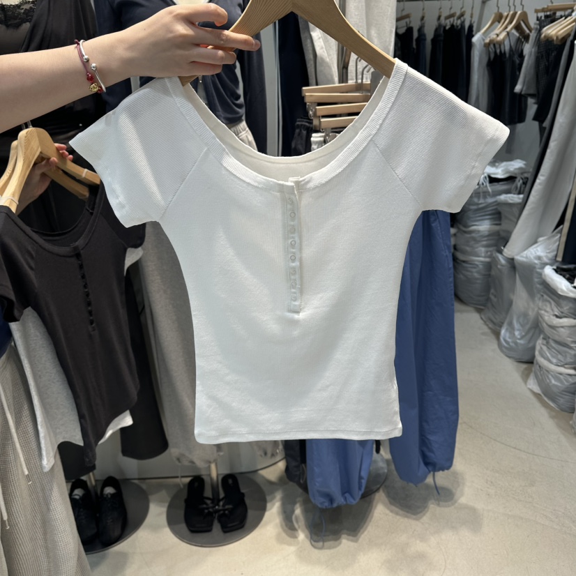 W.FATAL韓國直郵實拍女裝新品26春夏休閑26夏季職業時尚T恤W.FATALT恤圖色2白色
