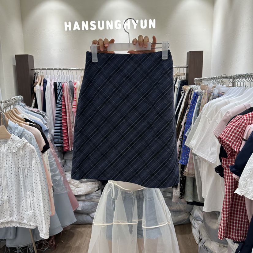 HANSUNGHYUN韓國東大門直郵女士新款職業半身裙中短裙格紋HANSUNGHYUN半身裙/中短裙圖色1