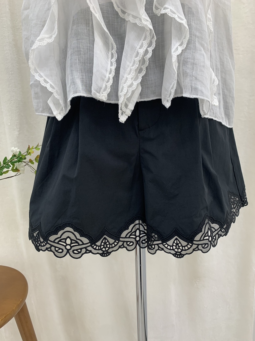 FABRIC東大門實拍韓國女裝新款熱賣26夏季推薦短褲刺繡褶裥FABRIC短褲