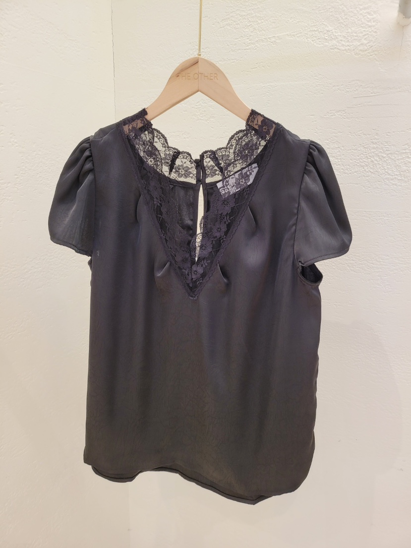 THE OTHER韓國東大門代購女士新品26夏季襯衫蕾絲衫蕾絲緞面THE OTHER襯衫/蕾絲衫圖色2