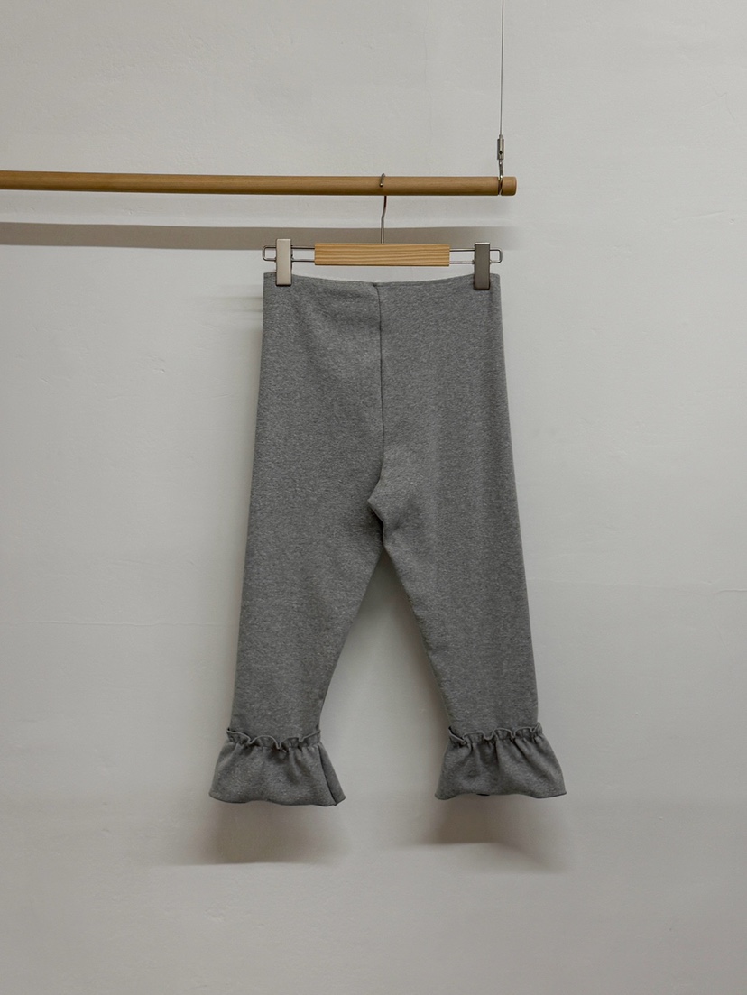 MORE THAN-P東大門實拍韓國女士新品26夏季打底褲鯊魚褲荷葉邊MORE THAN打底褲/鯊魚褲