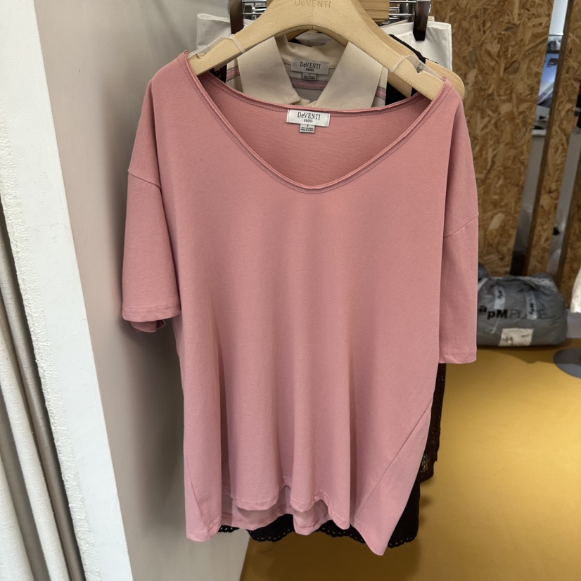 DE VENTI韓國東大門代購女裝新品推薦熱賣時尚T恤V領鏤空DE VENTIT恤圖色1