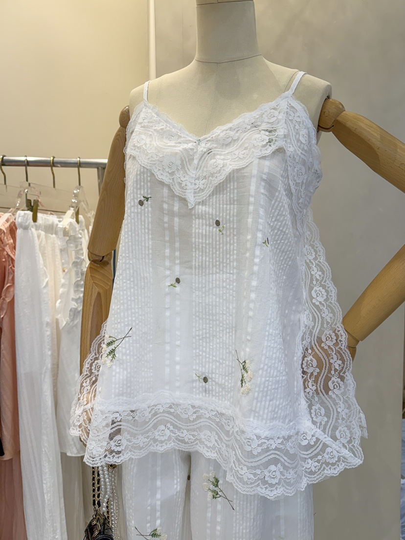 81 MARKET-L韓國直郵女士新品熱賣人氣時尚吊帶背心棉布81 MARKET-L吊帶/背心
