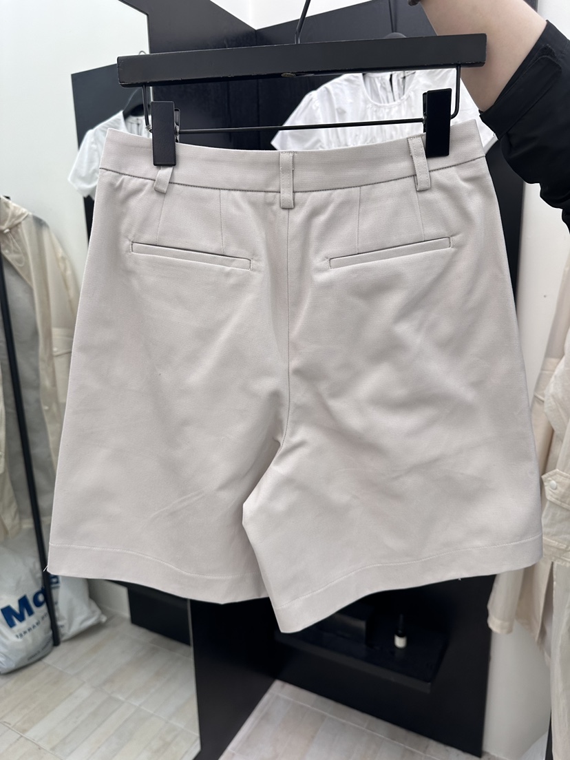 MOANI東大門實拍韓國女士新品人氣推薦熱賣職業26夏季短褲褶裥MOANI短褲