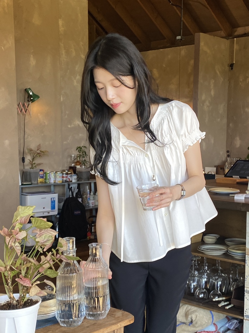 ERUME韓國代購女裝新品時尚職業人氣推薦休閑熱賣襯衫蕾絲衫ERUME襯衫/蕾絲衫